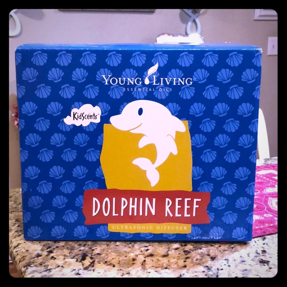 BRAND NEW STILL IN PACKAGE YOUNG LIVING DIFFUSER!